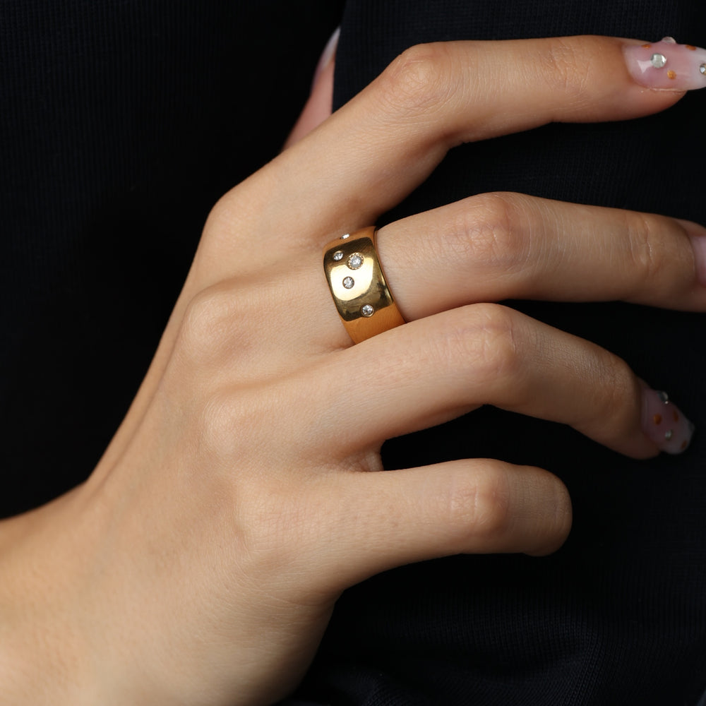 Bahi – bague statement cristal en acier inoxydable, or | Timi of Sweden