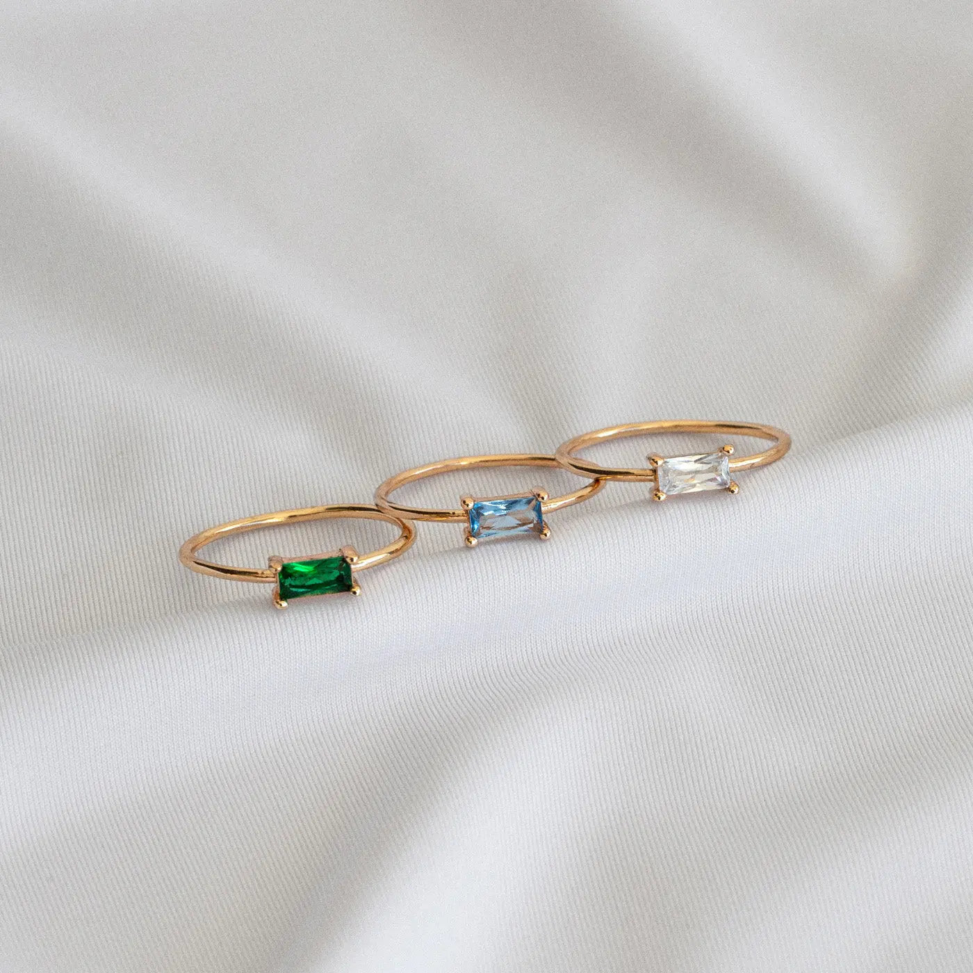 Ring With Rectangular Crystal - Green